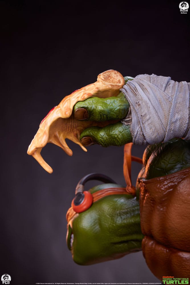 Teenage Mutant Ninja Turtles Statue 1/3 Michelangelo Deluxe Edition 67cm - Scale Statue - Premium Collectibles Studio - Hobby Figures UK