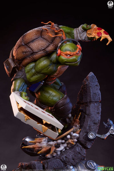 Teenage Mutant Ninja Turtles Statue 1/3 Michelangelo Deluxe Edition 67cm - Scale Statue - Premium Collectibles Studio - Hobby Figures UK