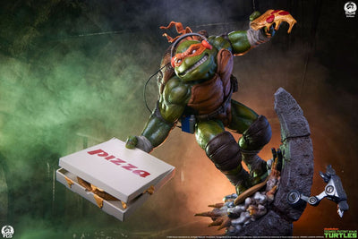 Teenage Mutant Ninja Turtles Statue 1/3 Michelangelo Deluxe Edition 67cm - Scale Statue - Premium Collectibles Studio - Hobby Figures UK