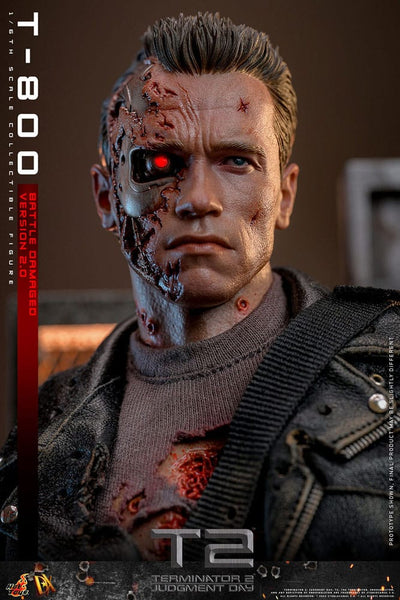 Terminator 2 Movie Masterpiece Action Figure 1/6 T-800 Battle Damaged Version 2.0 32cm - Action Figures - Hot Toys - Hobby Figures UK