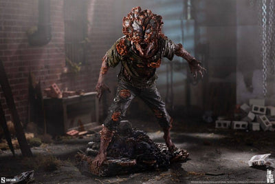 The Last of Us Action Figure 1/6 Clicker 27cm - Action Figures - Sideshow Collectibles - Hobby Figures UK