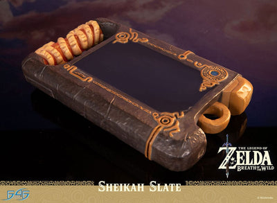 The Legend of Zelda: Breath of the Wild Life Size Statue 1/1 Sheikah Slate 24cm - Scale Statue - First 4 Figures - Hobby Figures UK