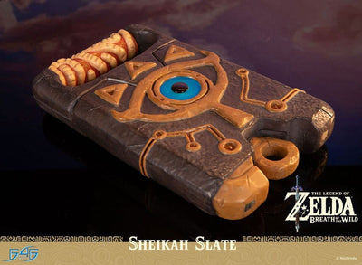 The Legend of Zelda: Breath of the Wild Life Size Statue 1/1 Sheikah Slate 24cm - Scale Statue - First 4 Figures - Hobby Figures UK