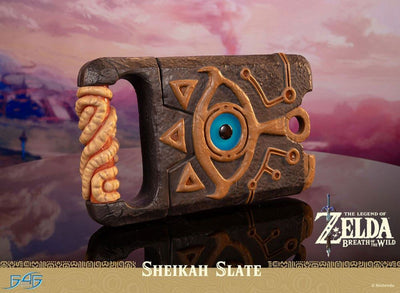 The Legend of Zelda: Breath of the Wild Life Size Statue 1/1 Sheikah Slate 24cm - Scale Statue - First 4 Figures - Hobby Figures UK