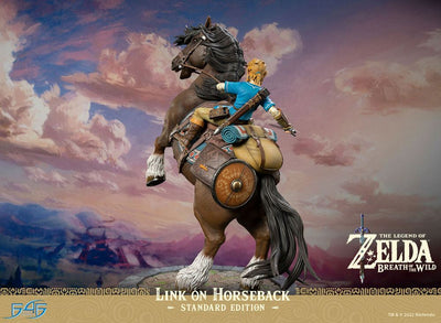 The Legend of Zelda Breath of the Wild Statue Link on Horseback 56cm - Scale Statue - First 4 Figures - Hobby Figures UK