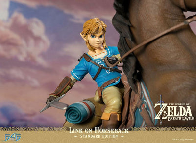 The Legend of Zelda Breath of the Wild Statue Link on Horseback 56cm - Scale Statue - First 4 Figures - Hobby Figures UK