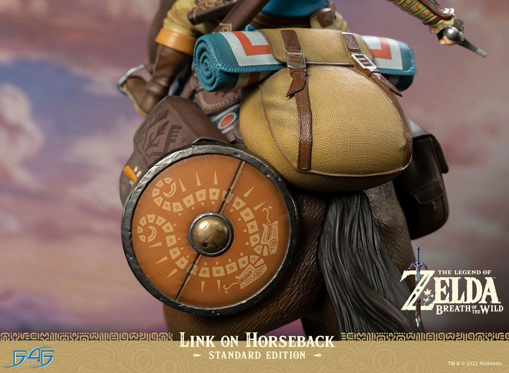 The Legend of Zelda Breath of the Wild Statue Link on Horseback 56cm - Scale Statue - First 4 Figures - Hobby Figures UK