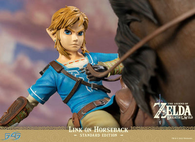 The Legend of Zelda Breath of the Wild Statue Link on Horseback 56cm - Scale Statue - First 4 Figures - Hobby Figures UK