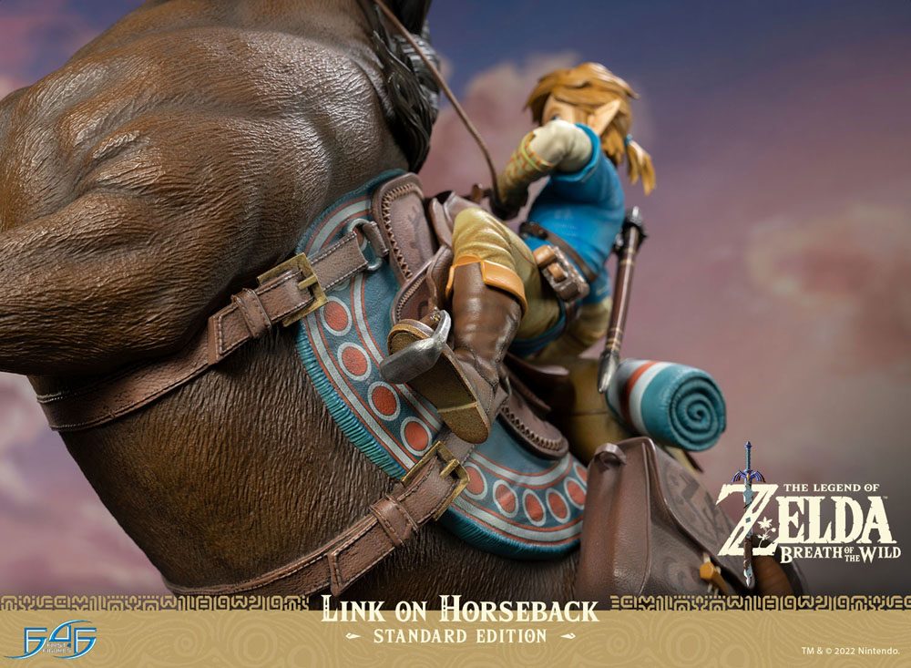 The Legend of Zelda Breath of the Wild Statue Link on Horseback 56cm - Scale Statue - First 4 Figures - Hobby Figures UK