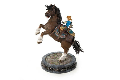 The Legend of Zelda Breath of the Wild Statue Link on Horseback 56cm - Scale Statue - First 4 Figures - Hobby Figures UK