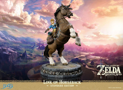 The Legend of Zelda Breath of the Wild Statue Link on Horseback 56cm - Scale Statue - First 4 Figures - Hobby Figures UK