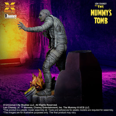 The Mummy´s Tomb Plastic Model Kit 1/8 Lon Chaney Jr. as Mummy 23cm - Model Kit - X-Plus - Hobby Figures UK