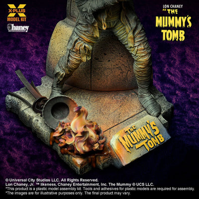 The Mummy´s Tomb Plastic Model Kit 1/8 Lon Chaney Jr. as Mummy 23cm - Model Kit - X-Plus - Hobby Figures UK