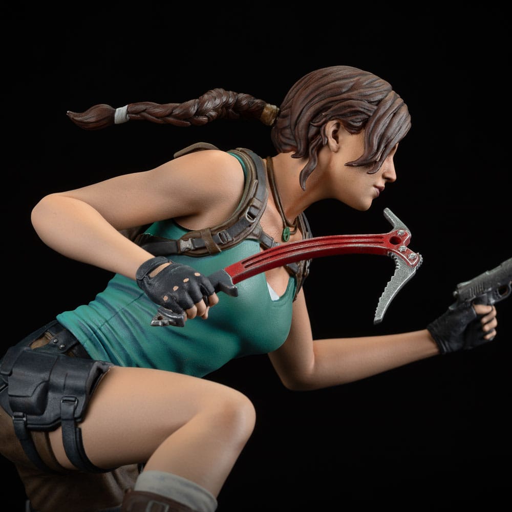 Tomb Raider PVC Statue Lara Croft 24cm - Scale Statue - Dark Horse - Hobby Figures UK