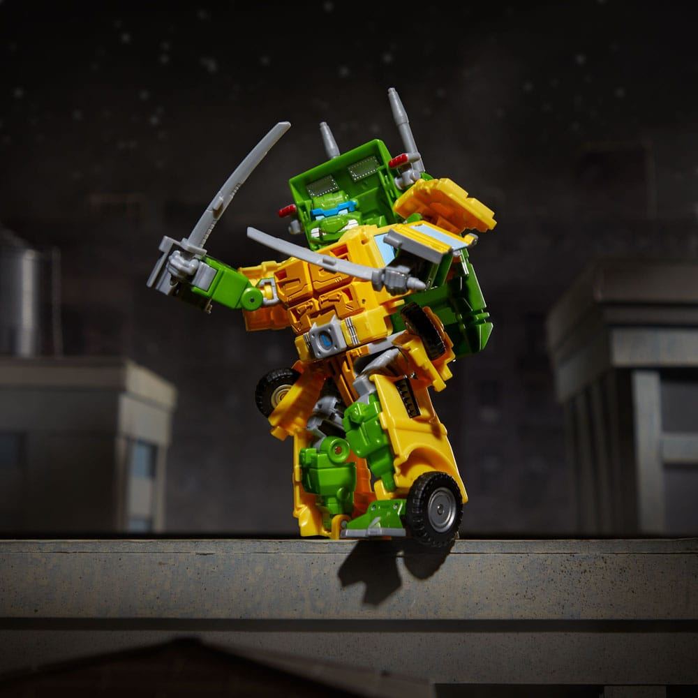 Transformers x Teenage Mutant Ninja Turtles Action Figure Party Wallop 18cm - Action Figures - Hasbro - Hobby Figures UK