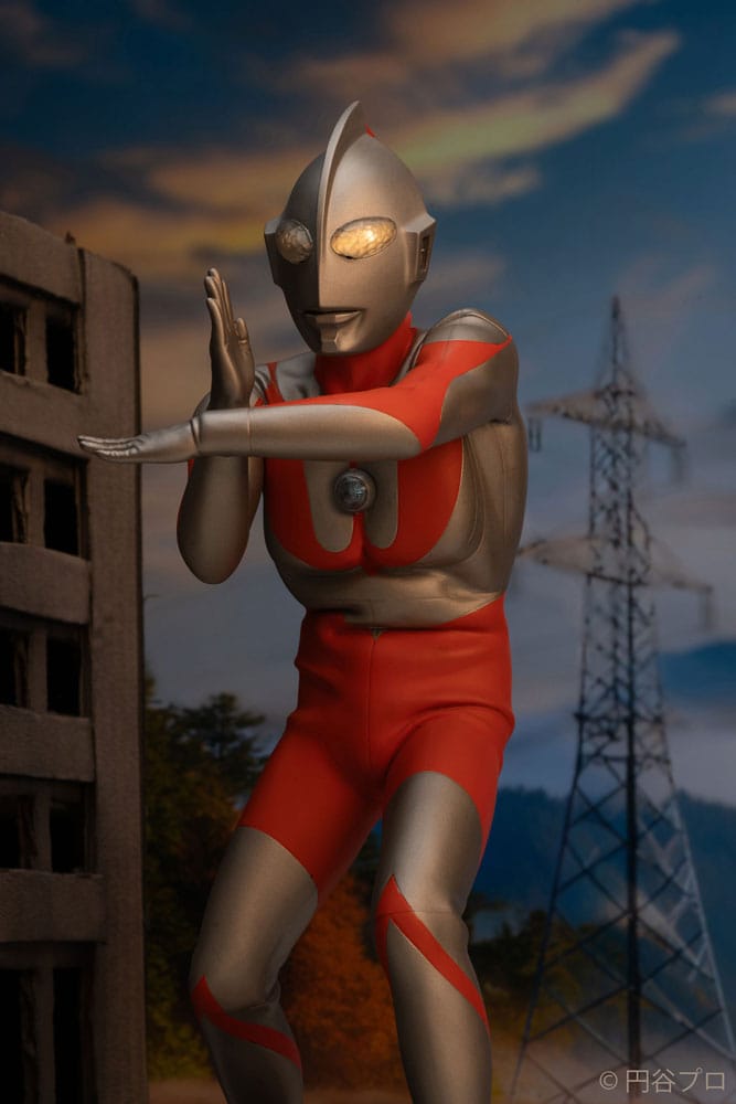 Ultraman Statue Ultraman C-Type by Takashi Kinoshita 30cm - Scale Statue - Kaiyodo Jap. - Hobby Figures UK