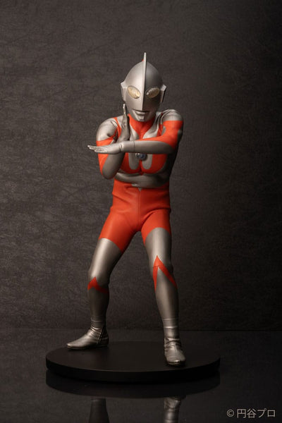 Ultraman Statue Ultraman C-Type by Takashi Kinoshita 30cm - Scale Statue - Kaiyodo Jap. - Hobby Figures UK