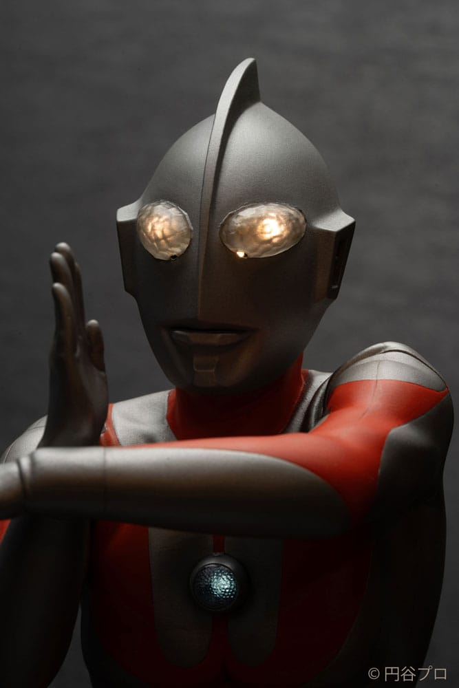 Ultraman Statue Ultraman C-Type by Takashi Kinoshita 30cm - Scale Statue - Kaiyodo Jap. - Hobby Figures UK