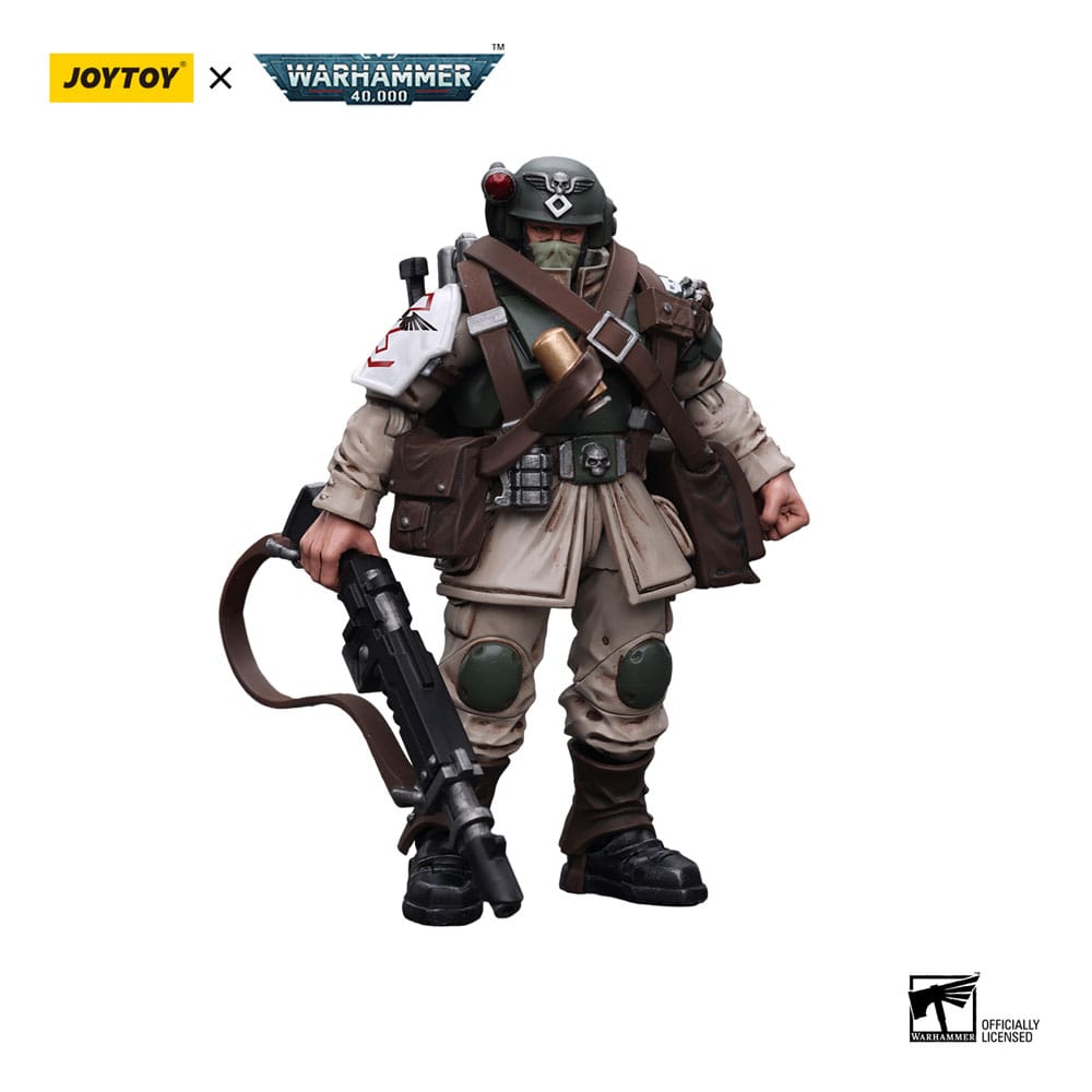 Warhammer 40k Action Figure 1/18 Astra Militarum Cadian Command Squad Veteran with Medi-pack 12cm - Action Figures - Joy Toy (CN) - Hobby Figures UK