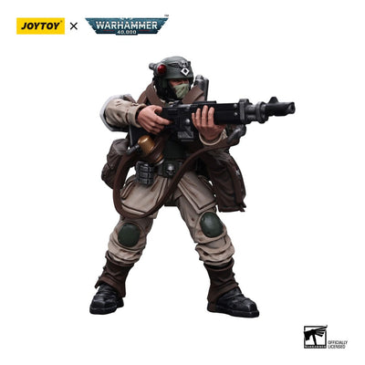 Warhammer 40k Action Figure 1/18 Astra Militarum Cadian Command Squad Veteran with Medi-pack 12cm - Action Figures - Joy Toy (CN) - Hobby Figures UK