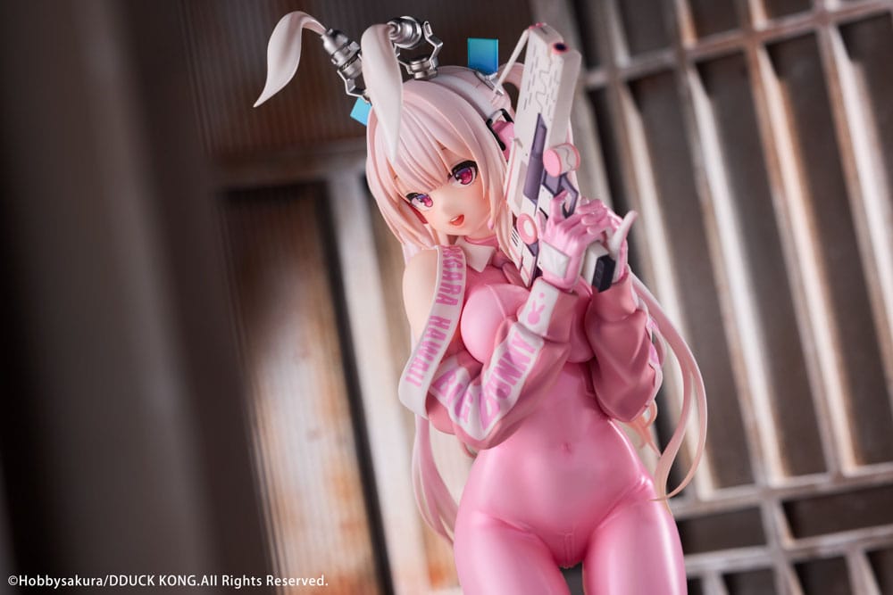 Original Illustration PVC Statue 1/6 Super Bunny Illustrated by DDUCK KONG 28cm - Scale Statue - Hobby Sakura - Hobby Figures UK