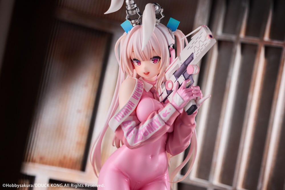 Original Illustration PVC Statue 1/6 Super Bunny Illustrated by DDUCK KONG 28cm - Scale Statue - Hobby Sakura - Hobby Figures UK
