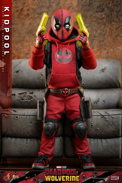 Deadpool & Wolverine Movie Masterpiece Action Figure 1/6 Kidpool 22cm - Action Figures - Hot Toys - Hobby Figures UK