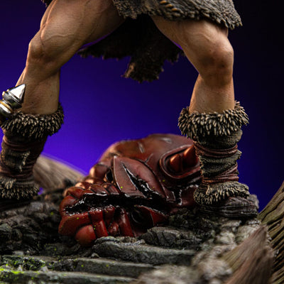 Masters of the Universe Deluxe Art Scale Statue 1/10 He-Man Unleashed 34cm - Scale Statue - Iron Studios - Hobby Figures UK