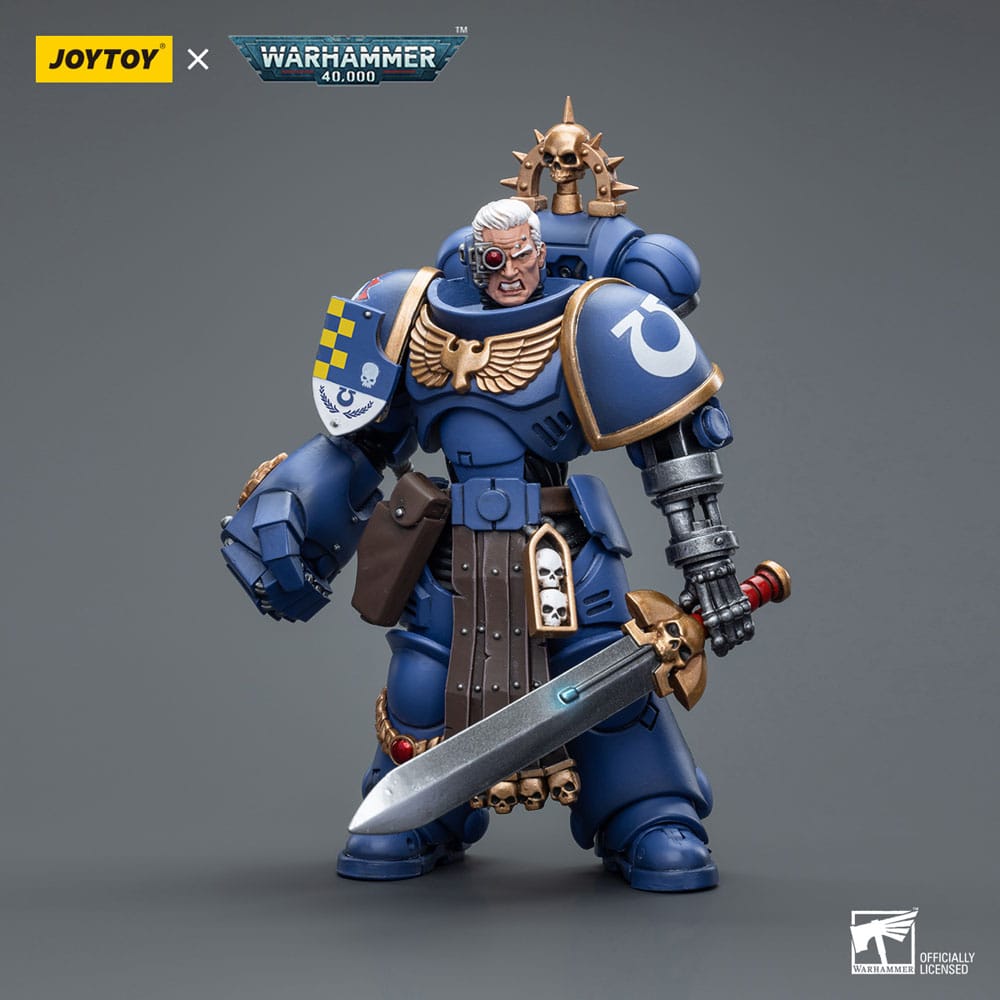 Warhammer 40k Action Figure 1/18 Ultramarines Lieutenant with Power Fist 12cm - Action Figures - Joy Toy (CN) - Hobby Figures UK