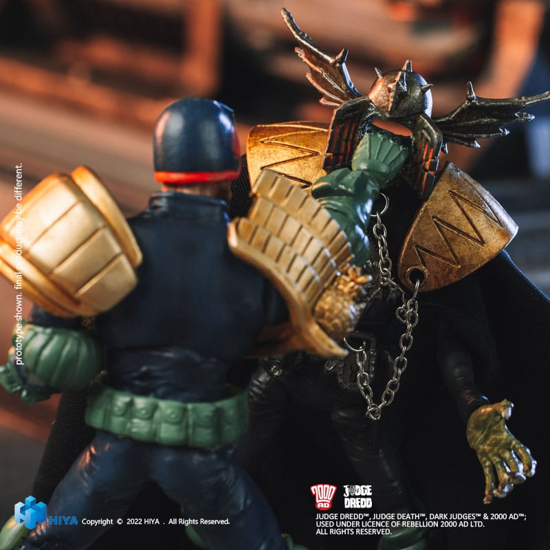 2000 AD Exquisite Mini Action Figure 1/18 Judge Dredd Gaze Into The Fist of Dredd 10cm - Action Figures - Hiya Toys - Hobby Figures UK