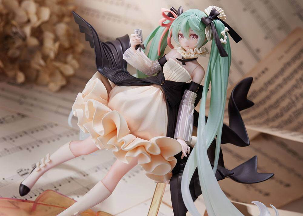 Hatsune Miku AMP PVC Statue Hatsune Miku Latidos 2022 Ver. 18cm - Scale Statue - Taito - Hobby Figures UK