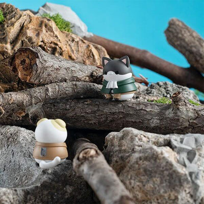 Attack on Titan Mega Cat Project Trading Figure 3cm Gathering Scout Regiment danyan! 8-Set Assortment - Mini Figures - Megahouse - Hobby Figures UK