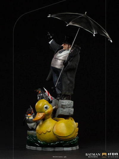 Batman Returns Deluxe Art Scale Statue 1/10 Penguin 33cm - Scale Statue - Iron Studios - Hobby Figures UK