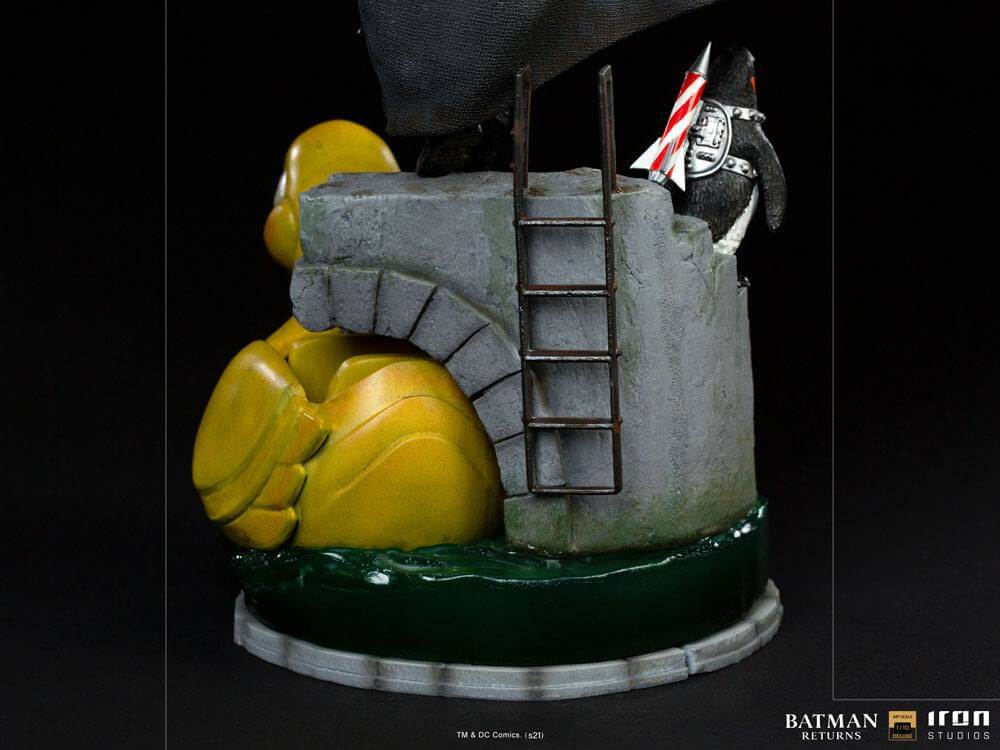 Batman Returns Deluxe Art Scale Statue 1/10 Penguin 33cm - Scale Statue - Iron Studios - Hobby Figures UK