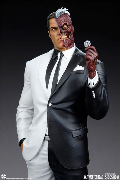 DC Comics Maquette 1/6 Two-Face 42cm - Scale Statue - Tweeterhead - Hobby Figures UK