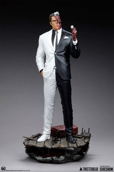 DC Comics Maquette 1/6 Two-Face 42cm - Scale Statue - Tweeterhead - Hobby Figures UK