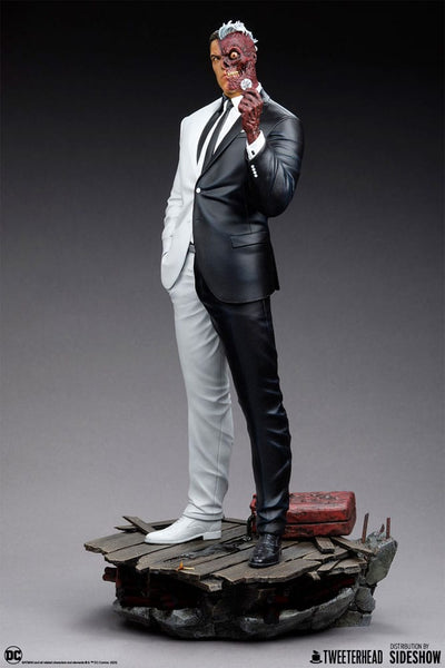DC Comics Maquette 1/6 Two-Face 42cm - Scale Statue - Tweeterhead - Hobby Figures UK