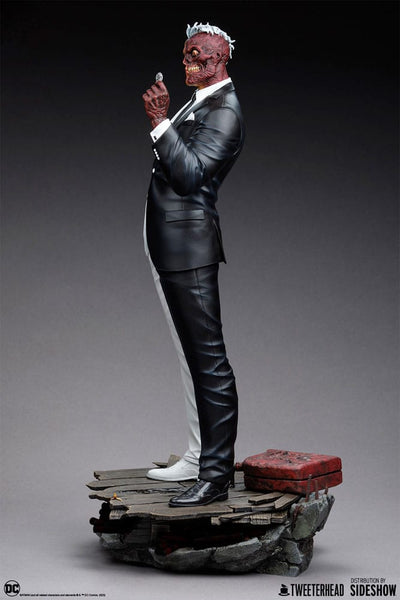 DC Comics Maquette 1/6 Two-Face 42cm - Scale Statue - Tweeterhead - Hobby Figures UK