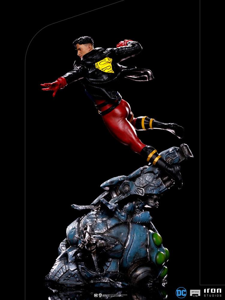 DC Comics Deluxe Art Scale Statue 1/10 Superboy 28cm - Scale Statue - Iron Studios - Hobby Figures UK