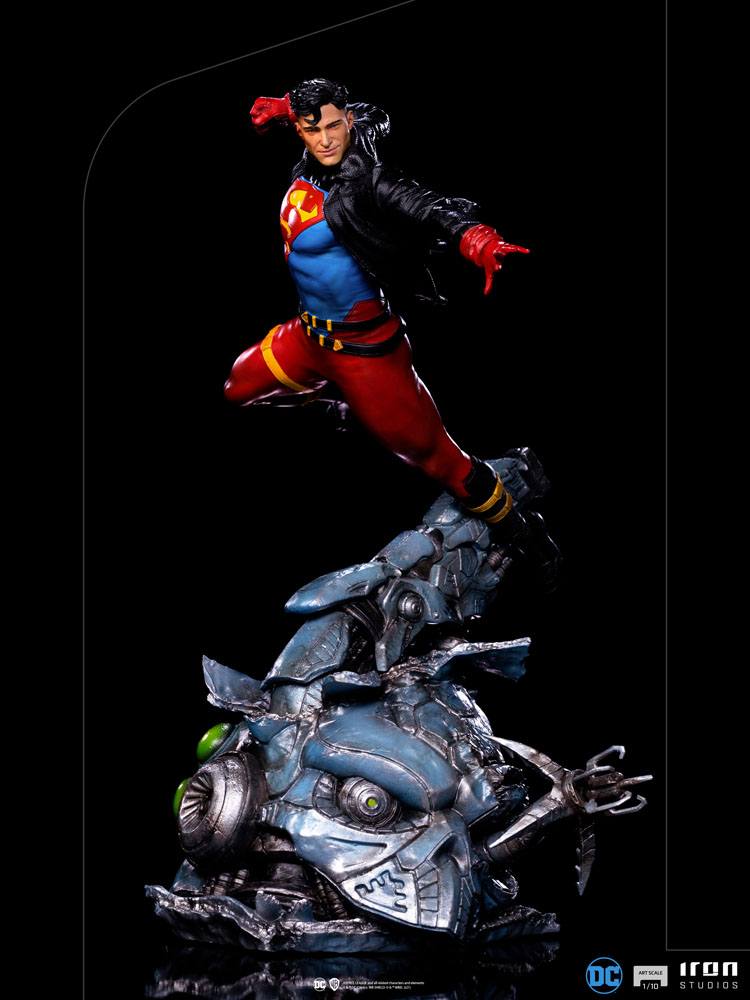 DC Comics Deluxe Art Scale Statue 1/10 Superboy 28cm - Scale Statue - Iron Studios - Hobby Figures UK