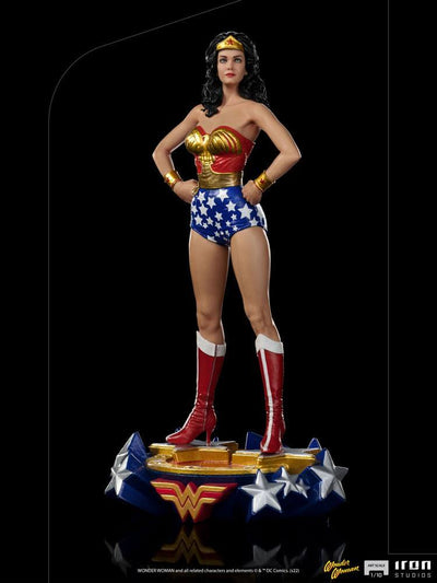 DC Comics Deluxe Art Scale Statue 1/10 Wonder Woman Lynda Carter 23cm - Scale Statue - Iron Studios - Hobby Figures UK