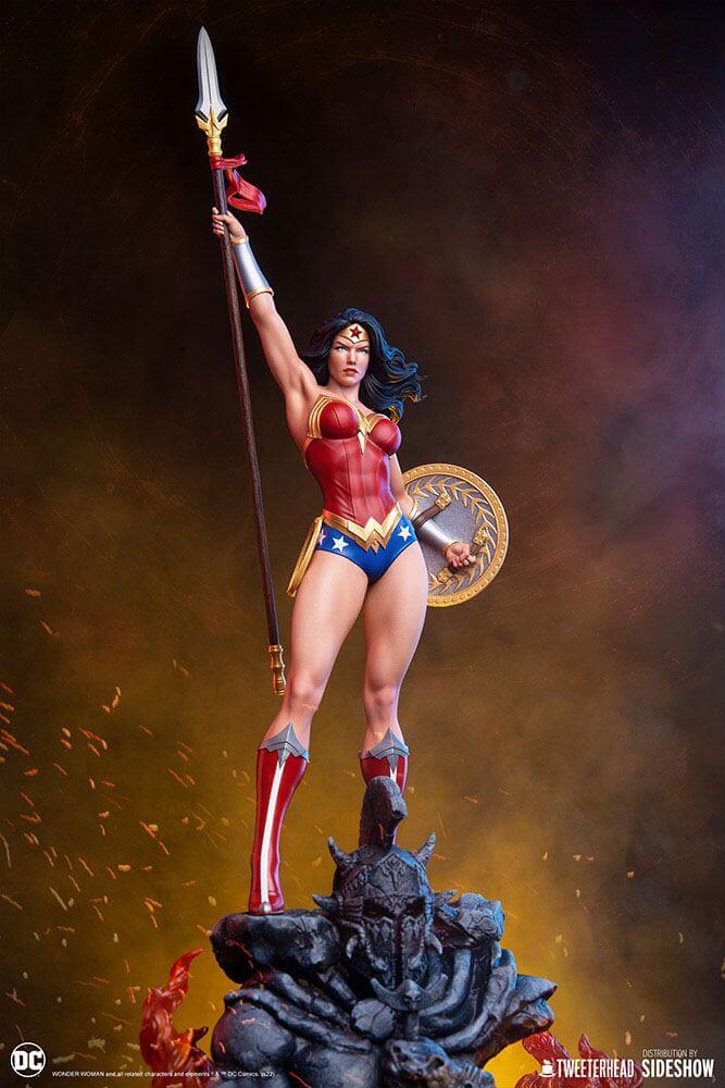 DC Comics Maquette 1/6 Wonder Woman Statue 69cm - Hobby Figures