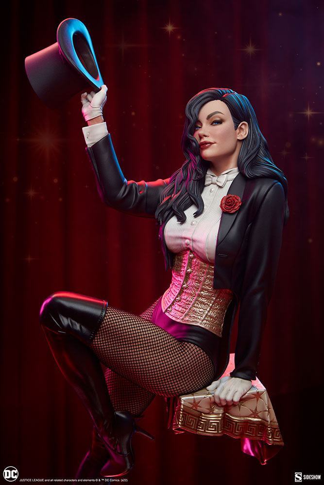 DC Comics Premium Format Figure Zatanna 55cm - Scale Statue - Sideshow Collectibles - Hobby Figures UK