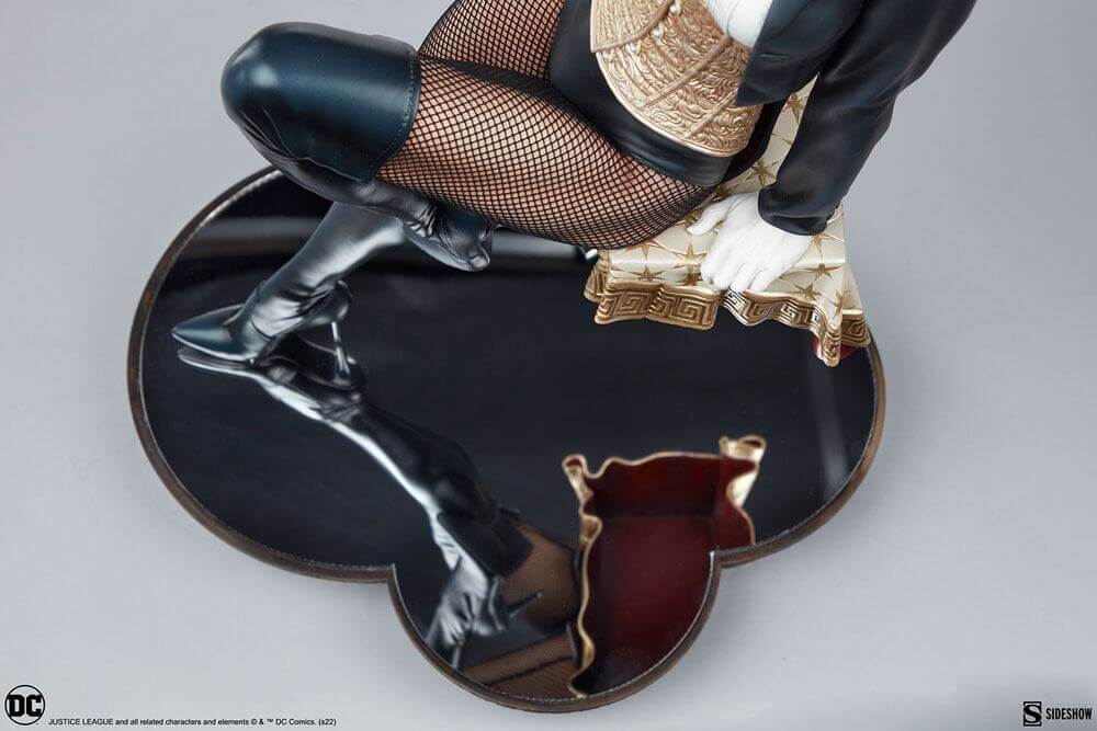 DC Comics Premium Format Figure Zatanna 55cm - Scale Statue - Sideshow Collectibles - Hobby Figures UK