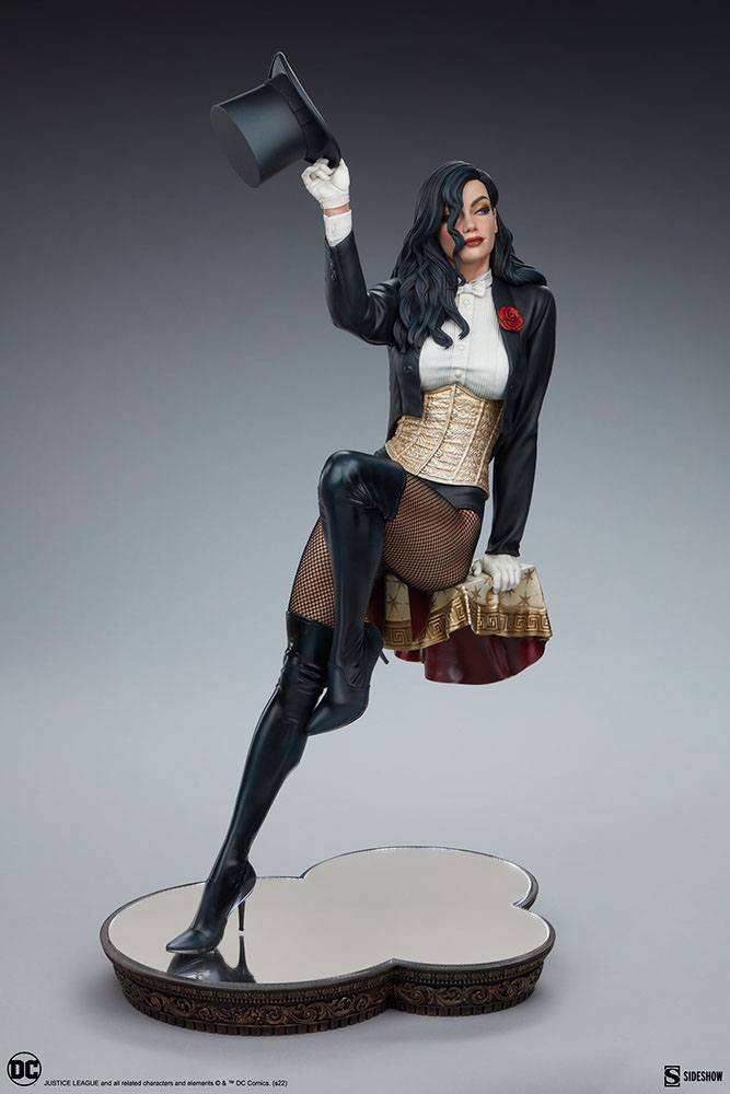 DC Comics Premium Format Figure Zatanna 55cm - Scale Statue - Sideshow Collectibles - Hobby Figures UK