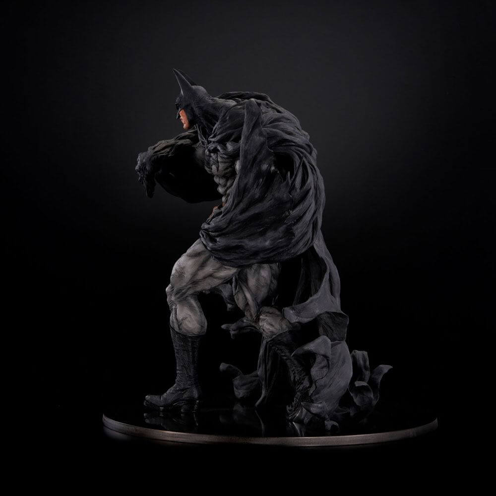 DC Comics Sofbinal Soft Vinyl Statue Batman Hard Black Ver. 35cm - Scale Statue - Union Creative - Hobby Figures UK