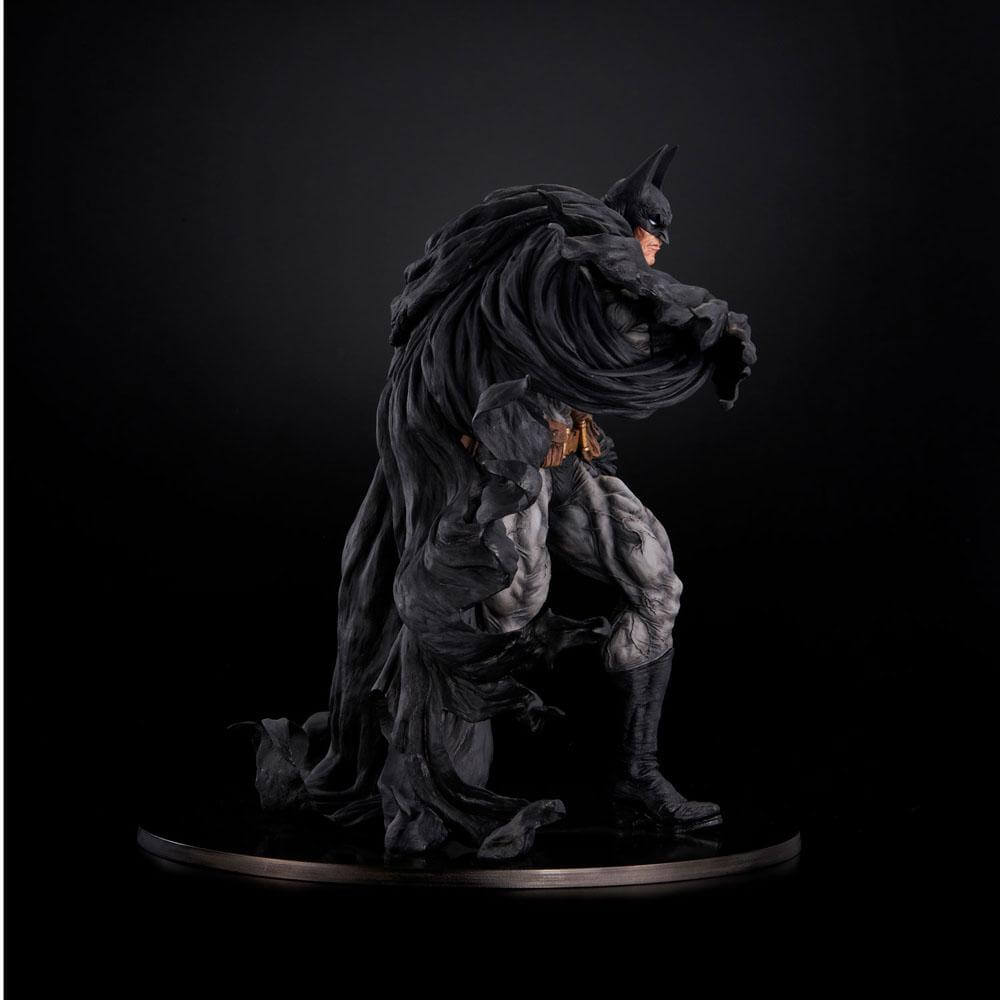 DC Comics Sofbinal Soft Vinyl Statue Batman Hard Black Ver. 35cm - Scale Statue - Union Creative - Hobby Figures UK
