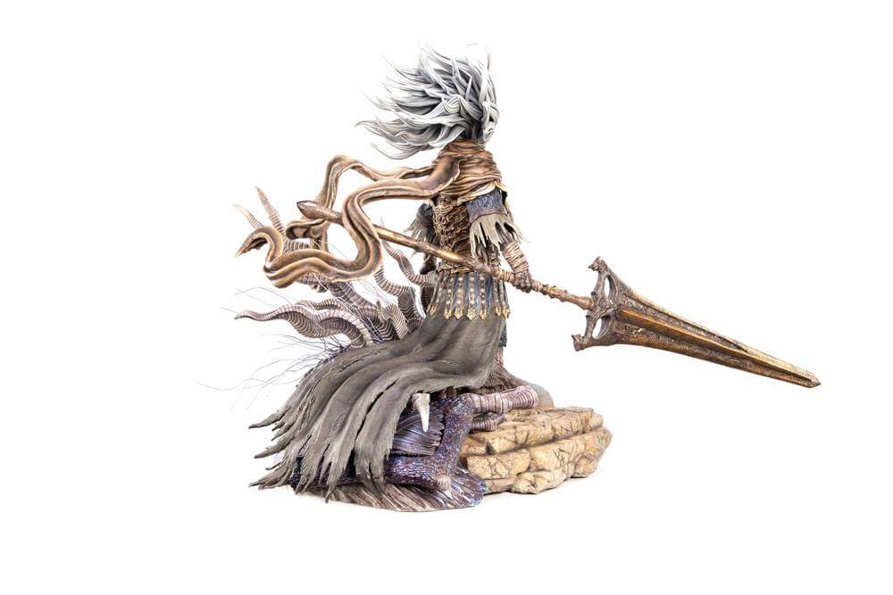 Dark Souls III Resin Statue Nameless King 70cm - Scale Statue - First 4 Figures - Hobby Figures UK