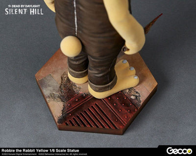 Dead By Daylight - Silent Hill Chapter Statue 1/6 Robbie the Rabbit Yellow Version 34cm - Scale Statue - Gecco - Hobby Figures UK