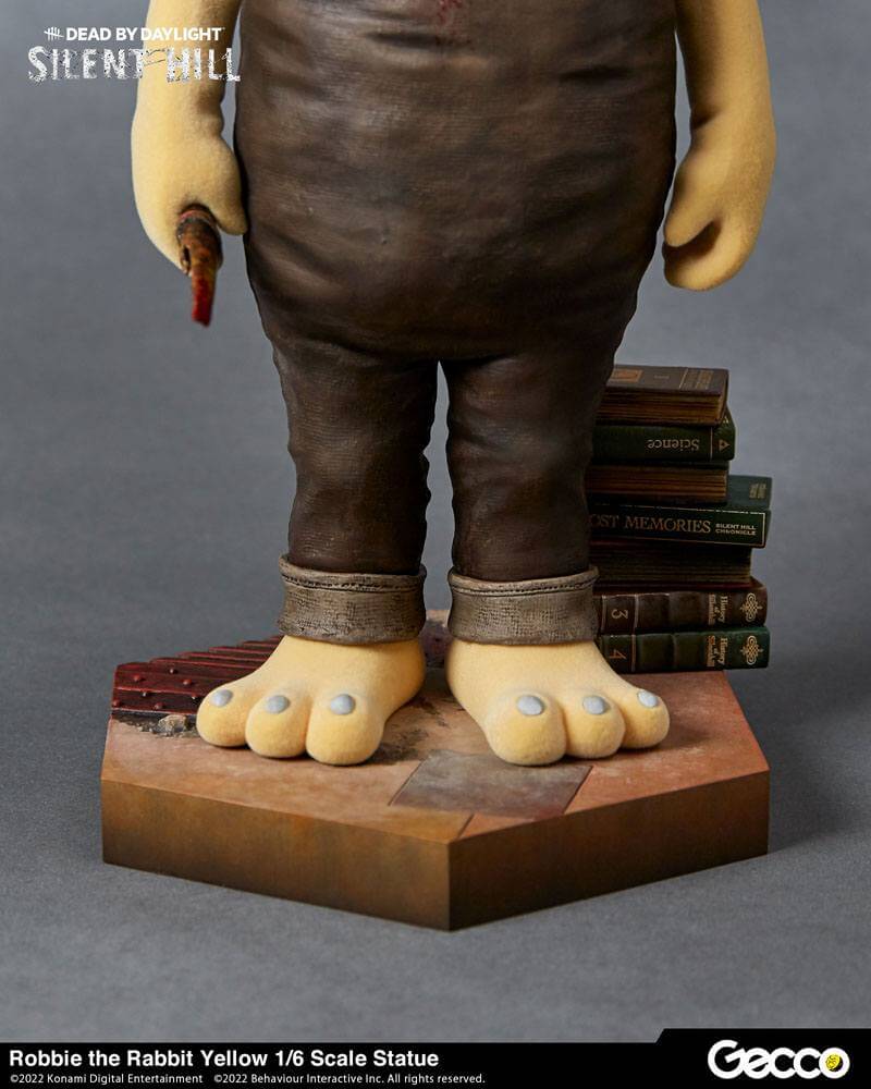 Dead By Daylight - Silent Hill Chapter Statue 1/6 Robbie the Rabbit Yellow Version 34cm - Scale Statue - Gecco - Hobby Figures UK